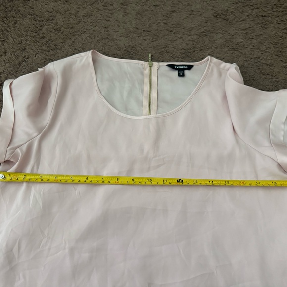 2 FOR $20 Express Light Pink Satin Tunic Top Blouse Short Sleeve M NEW - Picture 3 of 6